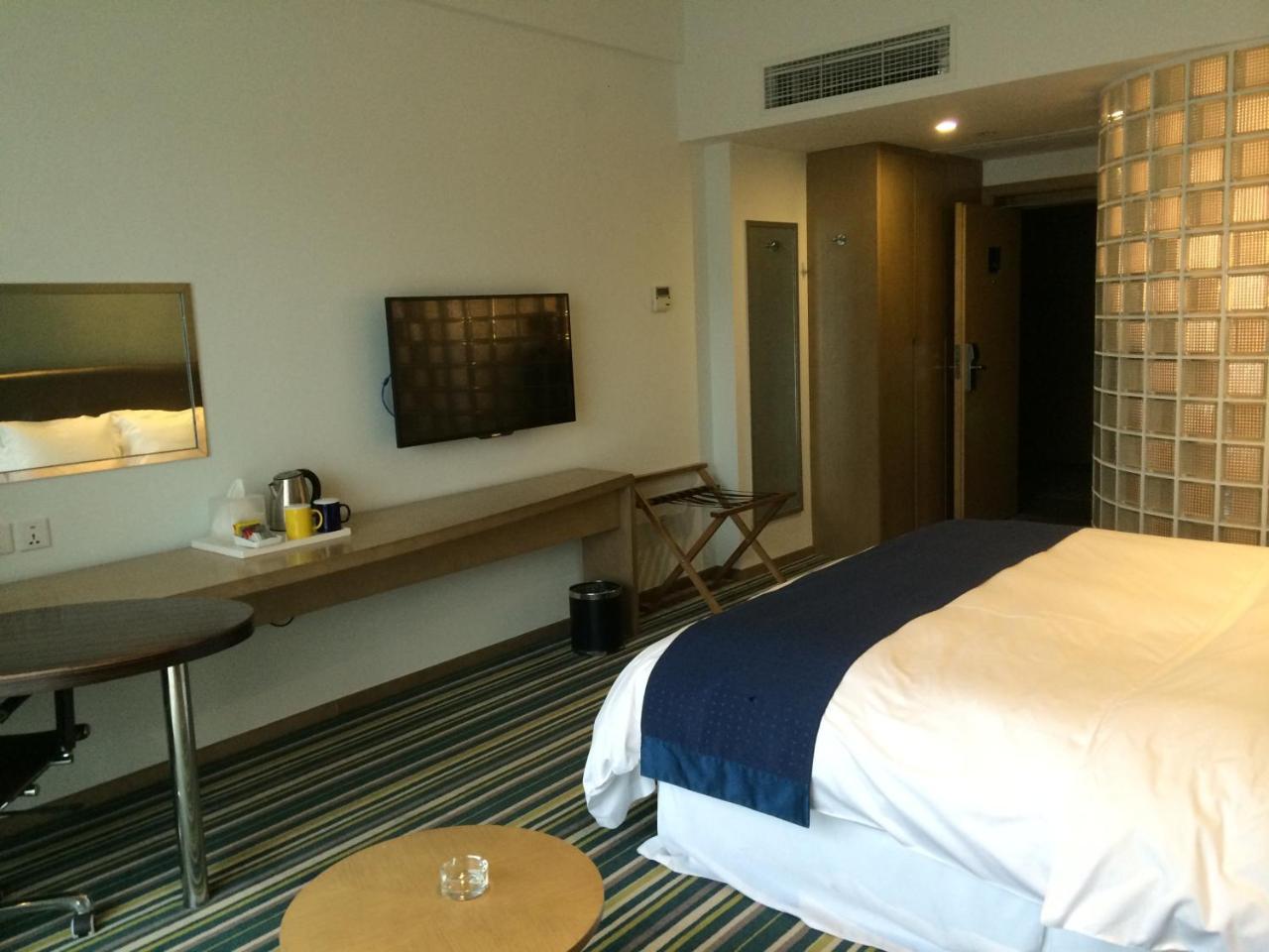 Holiday Inn Express Dujiangyan Ancient City Dış mekan fotoğraf
